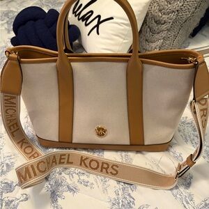 Michael Kors Tan and Cream Women's Bag